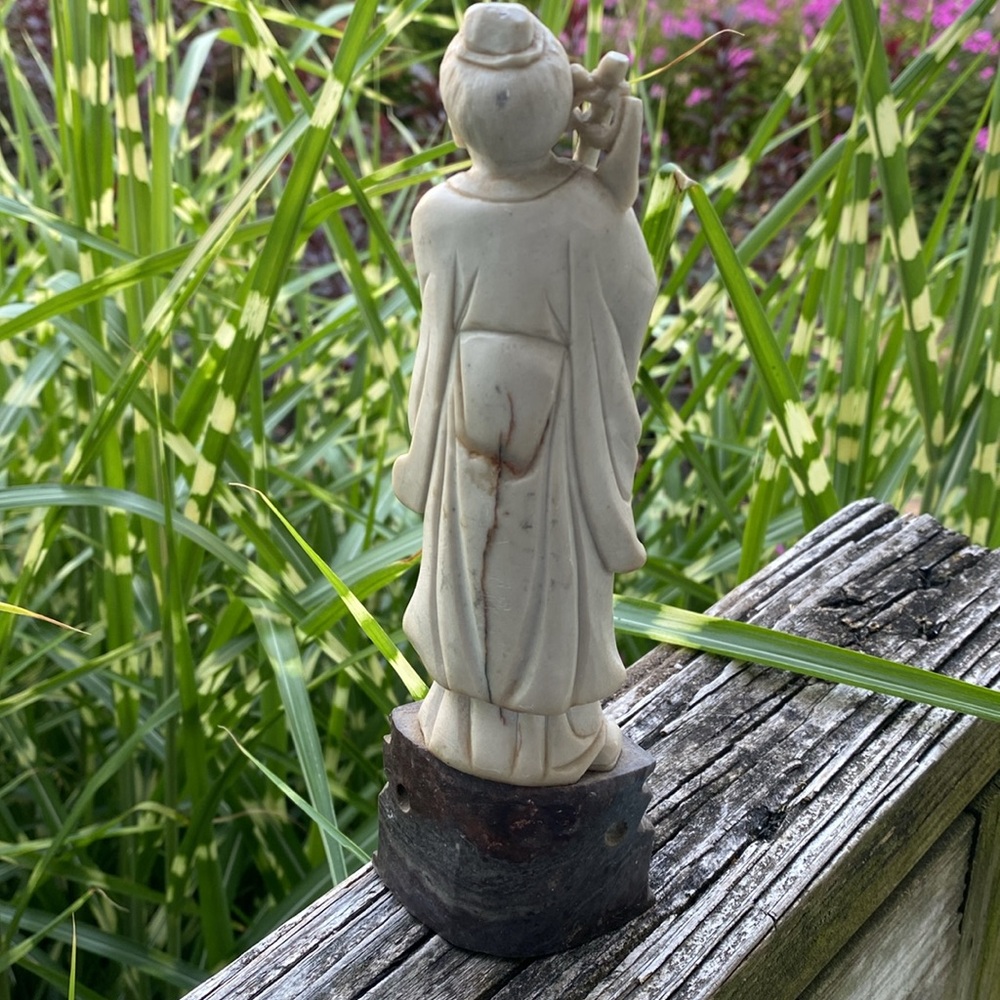 Vintage Soapstone Carving of Han Xiangzi - Picture 4 of 10